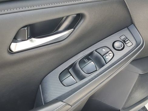 Used 2024 Nissan Sentra SV w/ All-Weather Package FWD image 6