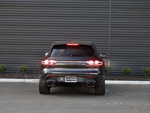 New 2026 Porsche Macan S image 6