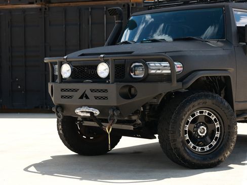 Used 2010 Toyota FJ Cruiser 4WD image 30