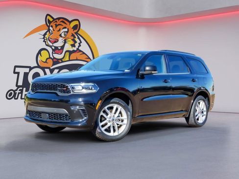 Used 2023 Dodge Durango GT image 1