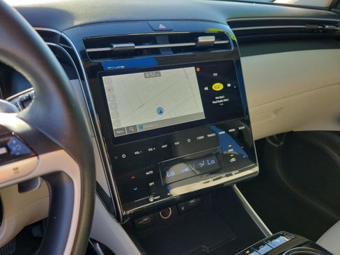 Certified 2023 Hyundai Tucson Limited image 24