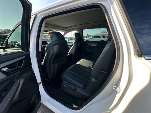 Used 2023 Acura MDX FWD w/ Technology Package image 19