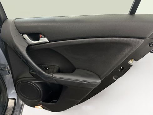 Used 2013 Acura TSX Sedan image 30
