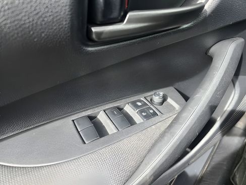 Used 2024 Toyota Corolla LE image 23