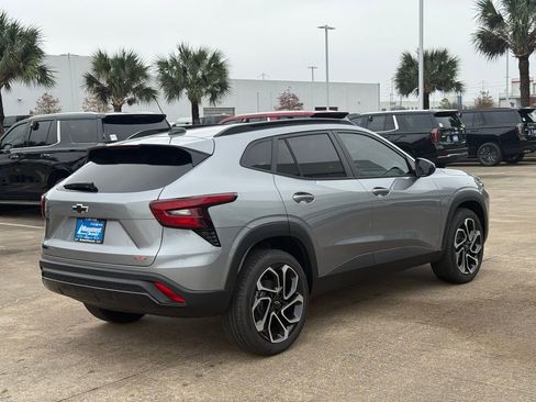 New 2026 Chevrolet Trax RS w/ Sunroof Package image 10