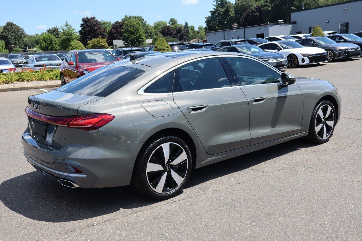 Used 2025 Audi A5 2.0T Premium Plus w/ Premium Plus AWD/4WD image 5