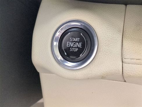 Certified 2023 Buick Envision Essence image 17