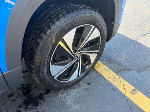 New 2026 Volkswagen Taos SE AWD/4WD image 14