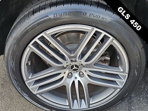 Used 2024 Mercedes-Benz GLS 450 4MATIC image 12