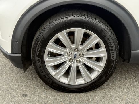 Used 2021 Ford Explorer Platinum w/ Equipment Group 601A image 11