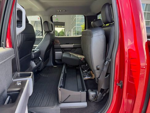 Used 2022 Ford F150 Lariat w/ Equipment Group 502A High AWD/4WD image 22