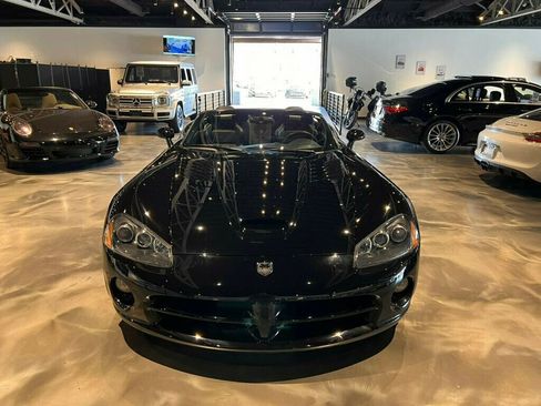 Used 2004 Dodge Viper SRT-10 RWD image 12