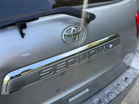 Used 2008 Toyota Sequoia Platinum image 13