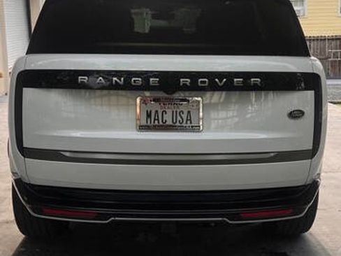 Used 2023 Land Rover Range Rover Autobiography AWD/4WD image 10