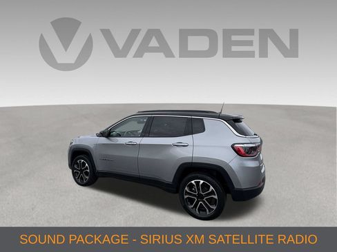 Used 2022 Jeep Compass Limited AWD/4WD image 3