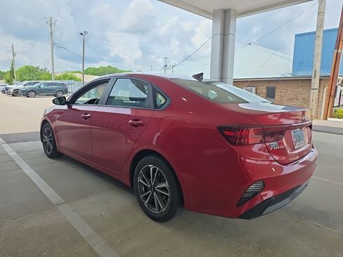 Used 2023 Kia Forte LXS FWD image 3