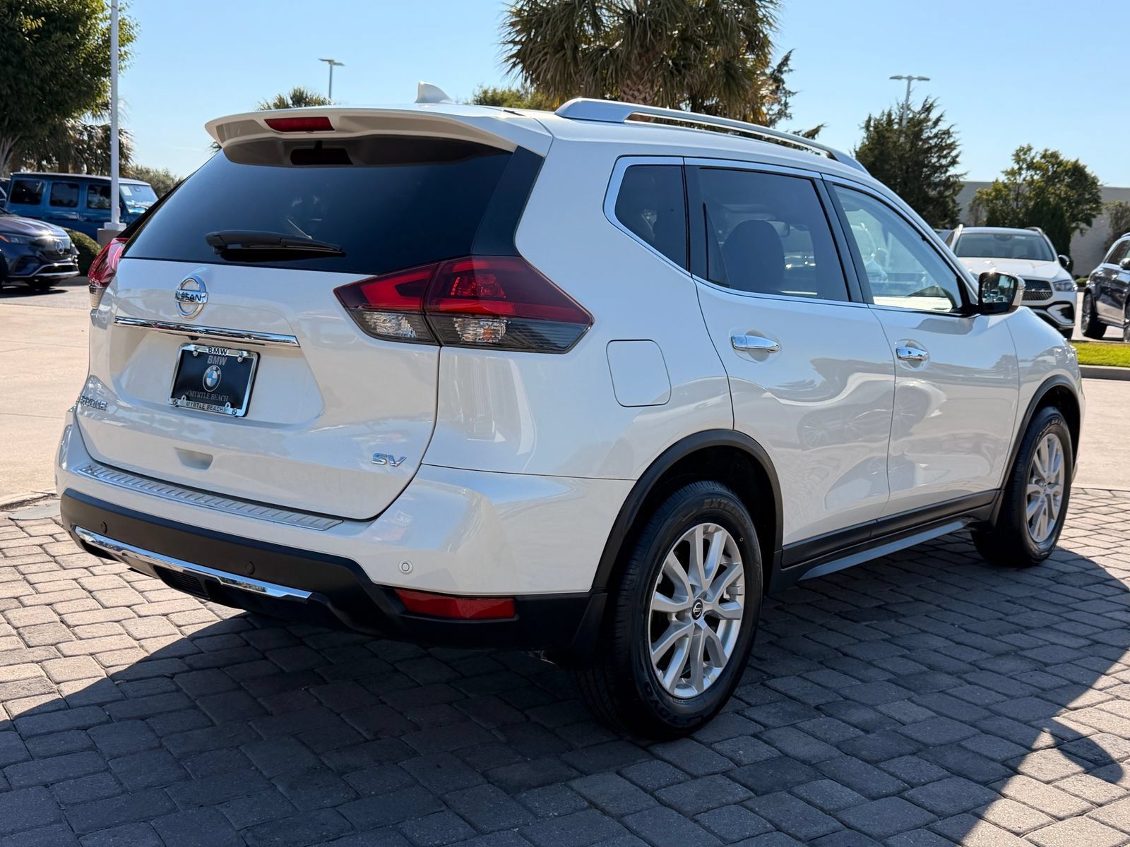 Used 2020 Nissan Rogue SV FWD image 8
