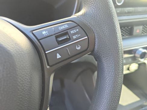 Used 2023 Honda CR-V EX image 20