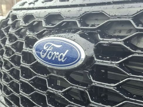 Certified 2025 Ford Explorer ST image 28