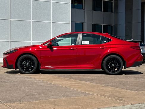 New 2026 Toyota Camry SE w/ Convenience Package FWD image 7