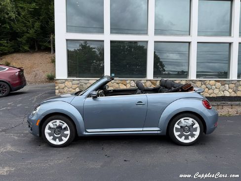 Used 2019 Volkswagen Beetle 2.0T Final Edition SEL FWD image 17