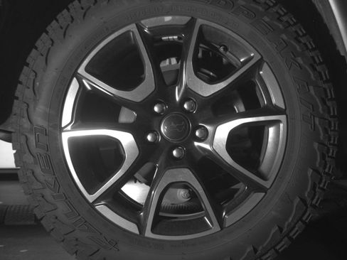 Used 2025 Jeep Compass Trailhawk AWD/4WD image 18