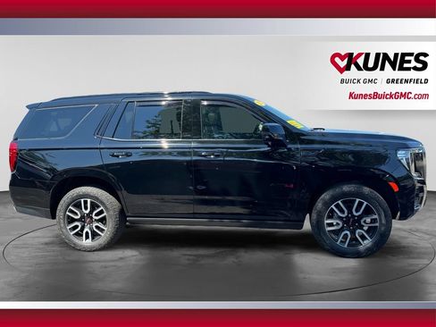 Used 2023 GMC Yukon AT4 w/ Technology Package AWD/4WD image 12