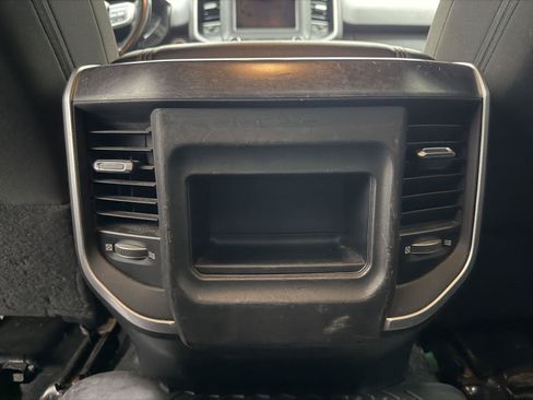Used 2020 RAM 2500 Big Horn w/ Level 1 Equipment Group AWD/4WD image 19