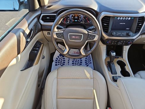 Used 2017 GMC Acadia Denali w/ Technology Package image 11