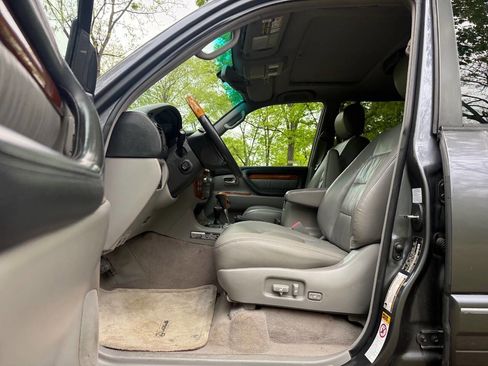 Used 2006 Lexus LX 470 4WD image 20