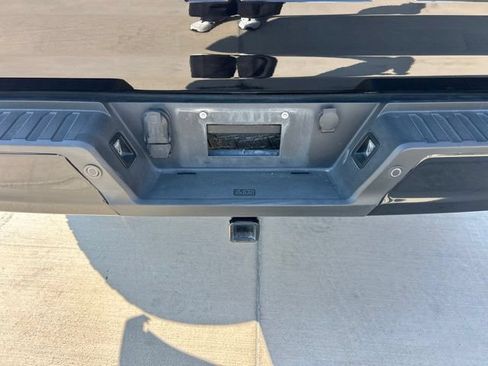 Used 2022 Ford F150 XLT w/ Equipment Group 302A High AWD/4WD image 10