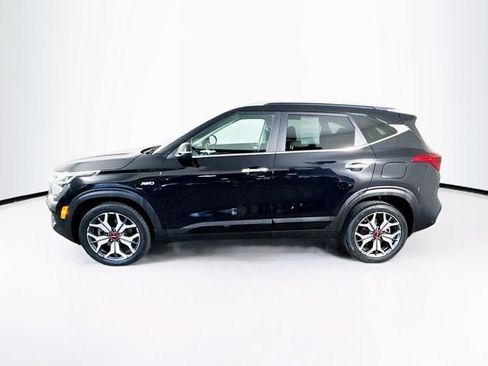 Certified 2023 Kia Seltos SX w/ SX Sunroof Package AWD/4WD image 8