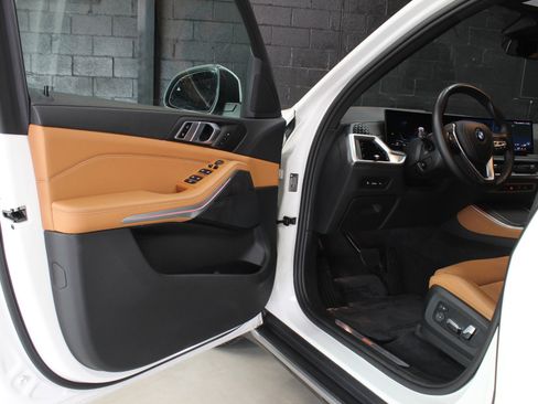 Used 2024 BMW X5 sDrive40i image 29