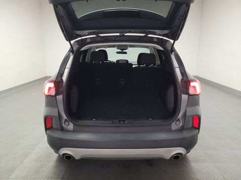 Used 2022 Ford Escape SE image 29