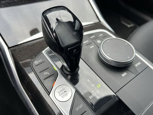 Used 2020 BMW 330i xDrive Sedan w/ Convenience Package image 19