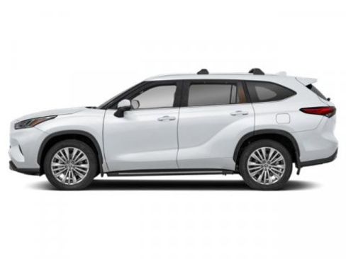 New 2026 Toyota Highlander Platinum image 3