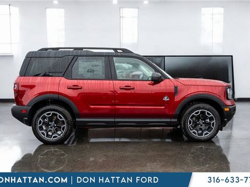 New 2025 Ford Bronco Sport Outer Banks w/ Outer Banks Tech Package+ image 40