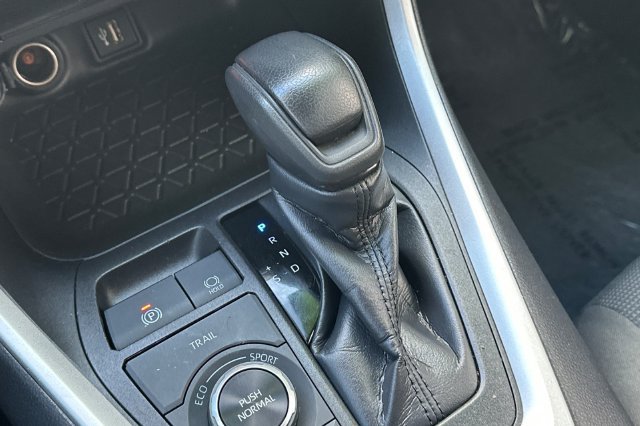 Certified 2024 Toyota RAV4 LE AWD/4WD image 26
