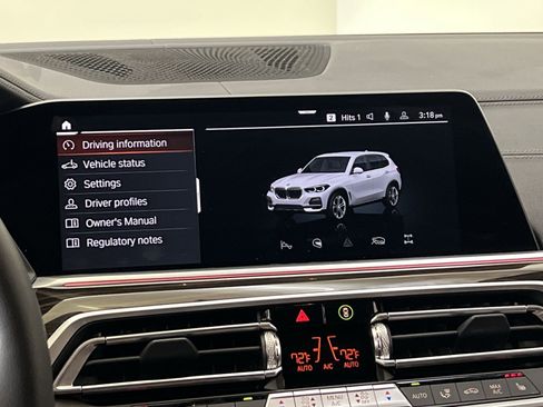 Used 2023 BMW X5 xDrive40i w/ Premium Package AWD/4WD image 17