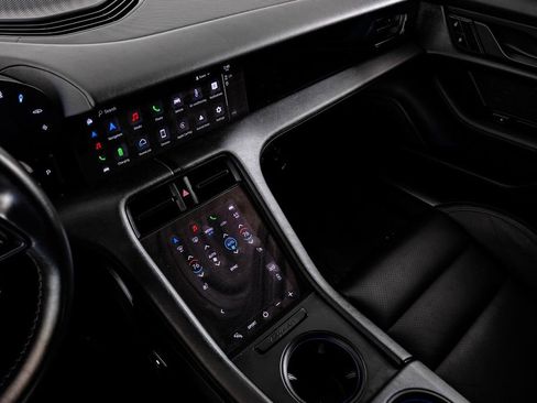 Used 2020 Porsche Taycan 4S image 23