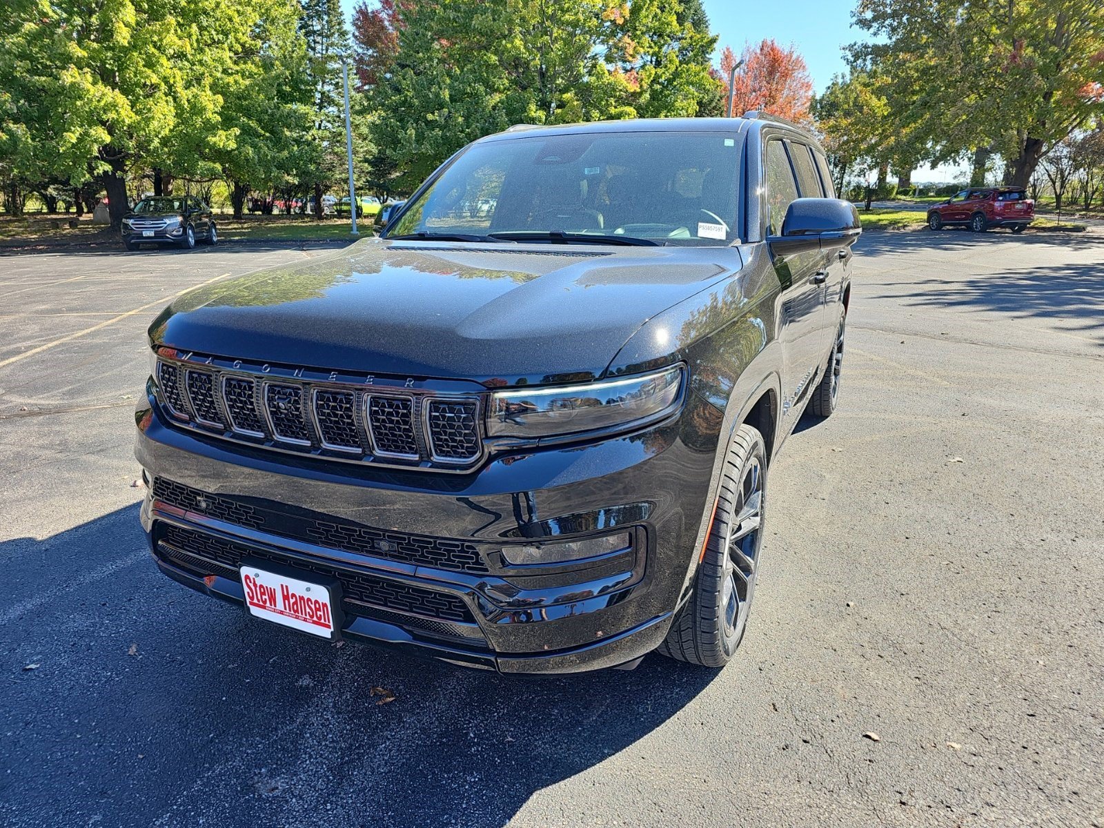 Used 2023 Jeep Grand Wagoneer Series II AWD/4WD image 2