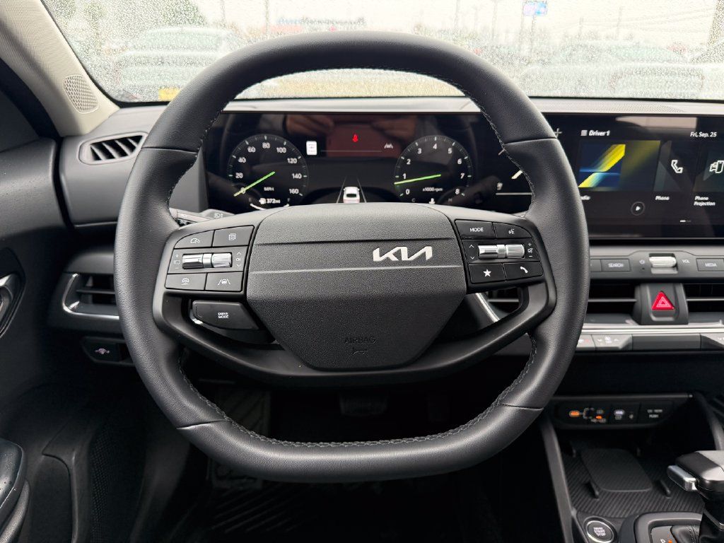 Certified 2025 Kia K4 EX FWD image 22
