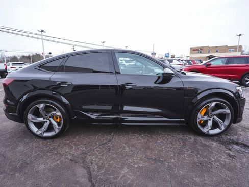 Used 2023 Audi e-tron S Premium Plus image 4