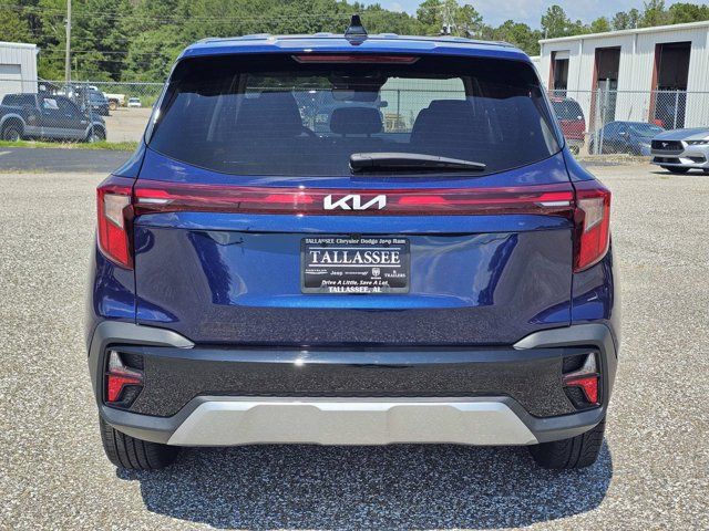 Used 2026 Kia Seltos LX AWD/4WD image 11