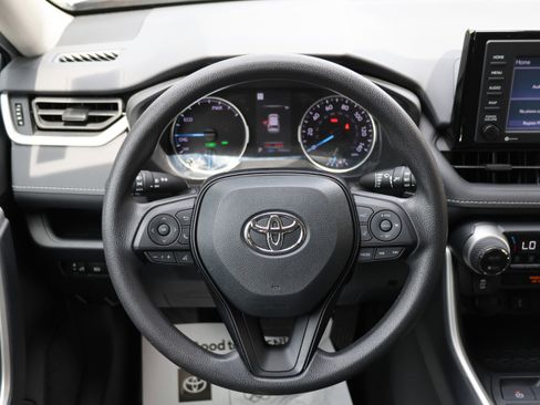 Used 2020 Toyota RAV4 XLE w/ All Weather Liner Package AWD/4WD image 24
