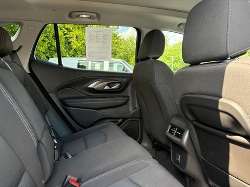 Used 2024 GMC Terrain SLE w/ Driver Convenience Package AWD/4WD image 18