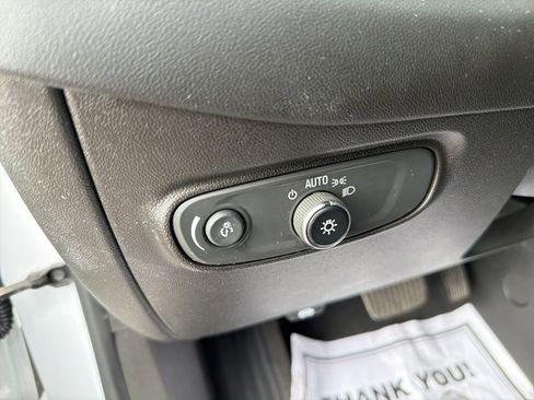 Used 2022 Chevrolet Equinox RS image 26