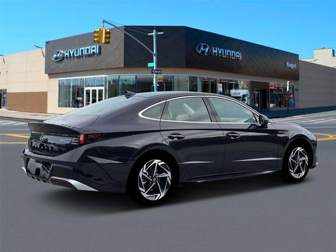 New 2026 Hyundai Sonata SEL image 7