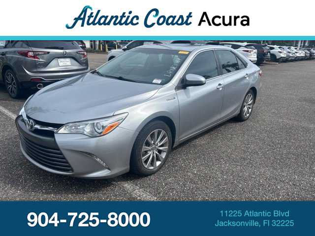 Used 2015 Toyota Camry XLE w/ Moonroof Package FWD image 1
