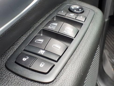 Used 2021 RAM 1500 Big Horn AWD/4WD image 13